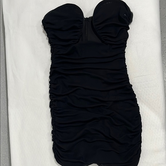 Black Ruched Strapless Bodycon Dress - Picture 6 of 6